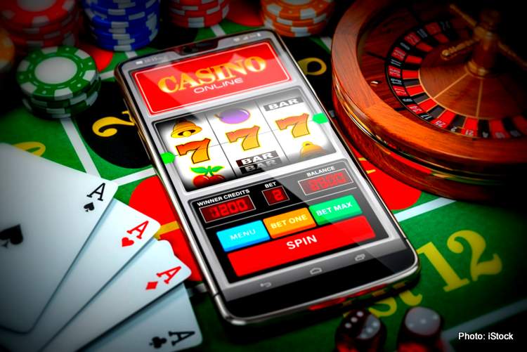 The Enchantment of Casino Slots A Dive into Slots Muse